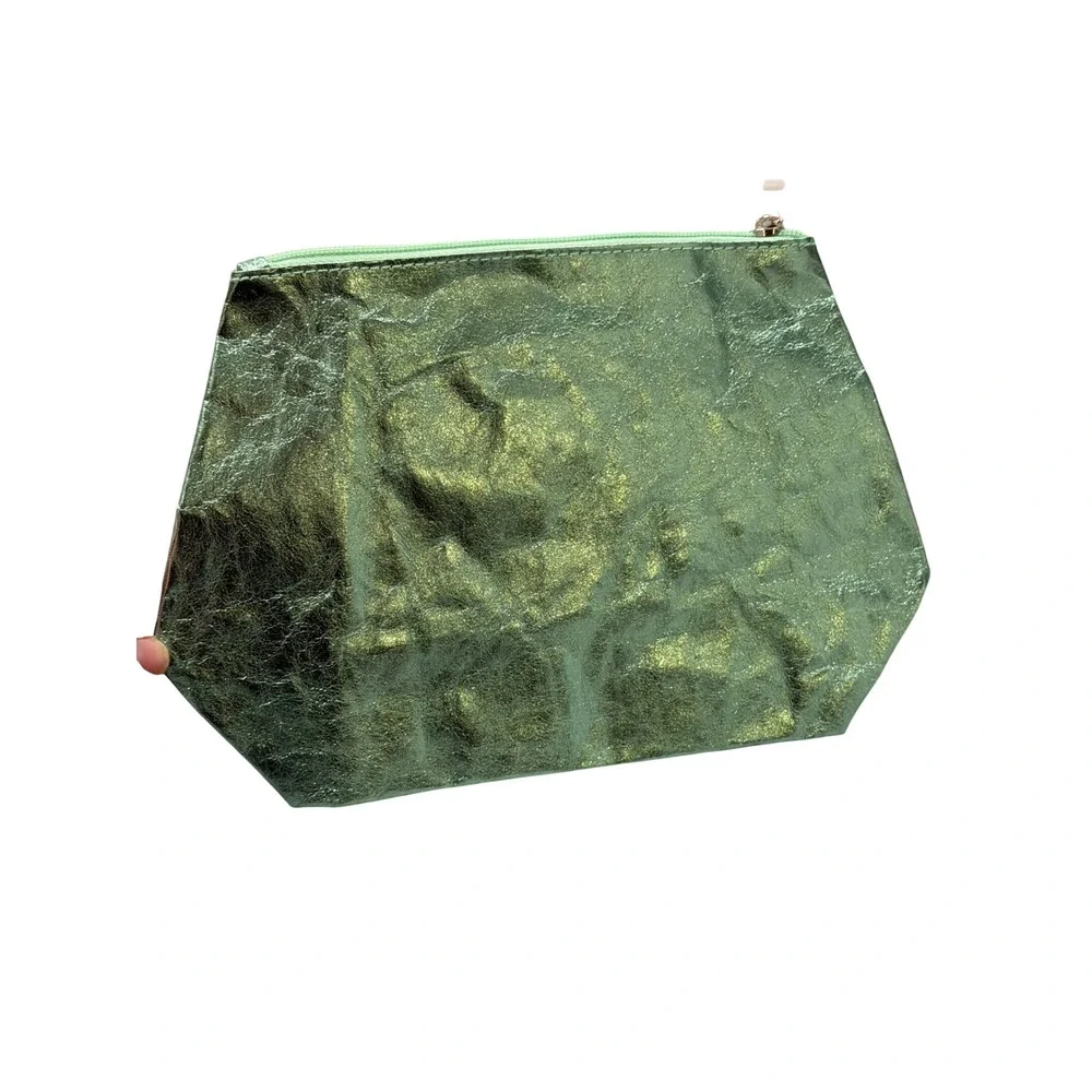 Clinique Green Metallic Textured Cosmetic Bag Pouch Clutch Zipper Easter Basket‎